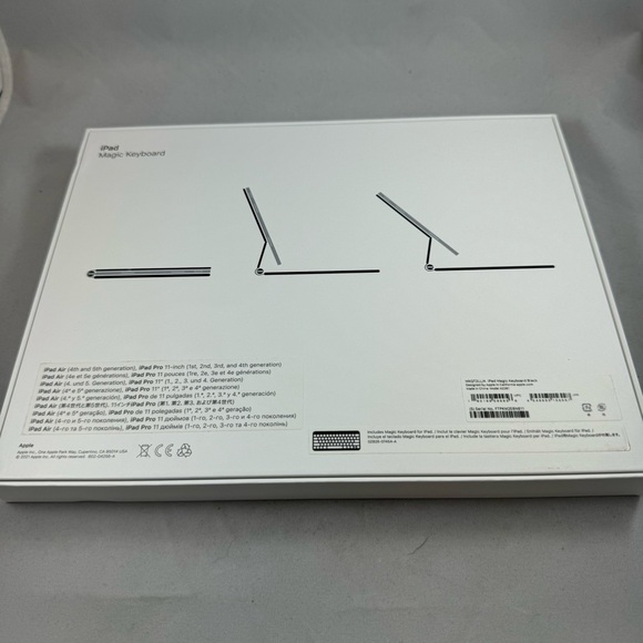 Apple Magic Keyboard for 11" iPad Pro - Black (MXQT2LLA) - Picture 7 of 7